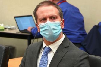 Derek Chauvin during the trial for the death of George Floyd, wearing a mask and hearing the verdict.