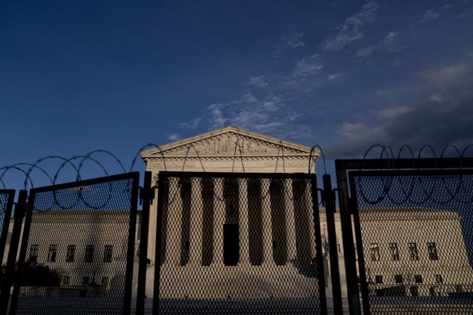 The Supreme Court in Washington, D.C. PHOTO: STEFANI REYNOLDS/BLOOMBERG NEWS