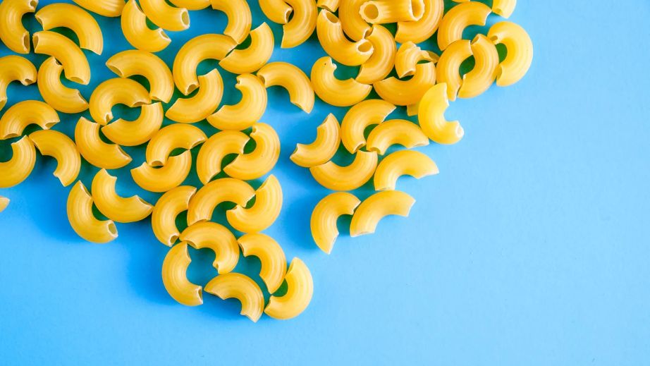 A Florida woman has filed a class action lawsuit accusing Kraft Heinz of misleading advertising, saying its Velveeta microwavable mac and cheese takes longer to prepare than the 3 1/2 minutes on the label. (Nattapol Sritongcom / EyeEm/Getty Images)