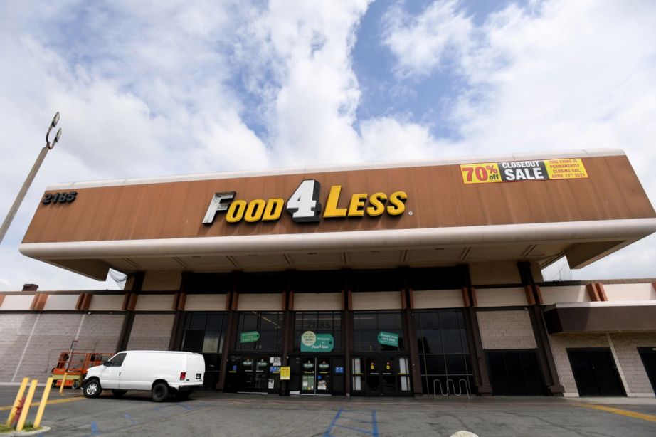 Kroger closed two of its Long Beach grocery stores on April 17, this Food 4 Less at 2185 E. South Street and a Ralphs at 3380 N. Los Coyotes Diagonal. The Food 4 Less is pictured on Wednesday, April 21, 2021. (Photo by Brittany Murray, Press-Telegram/SCNG)