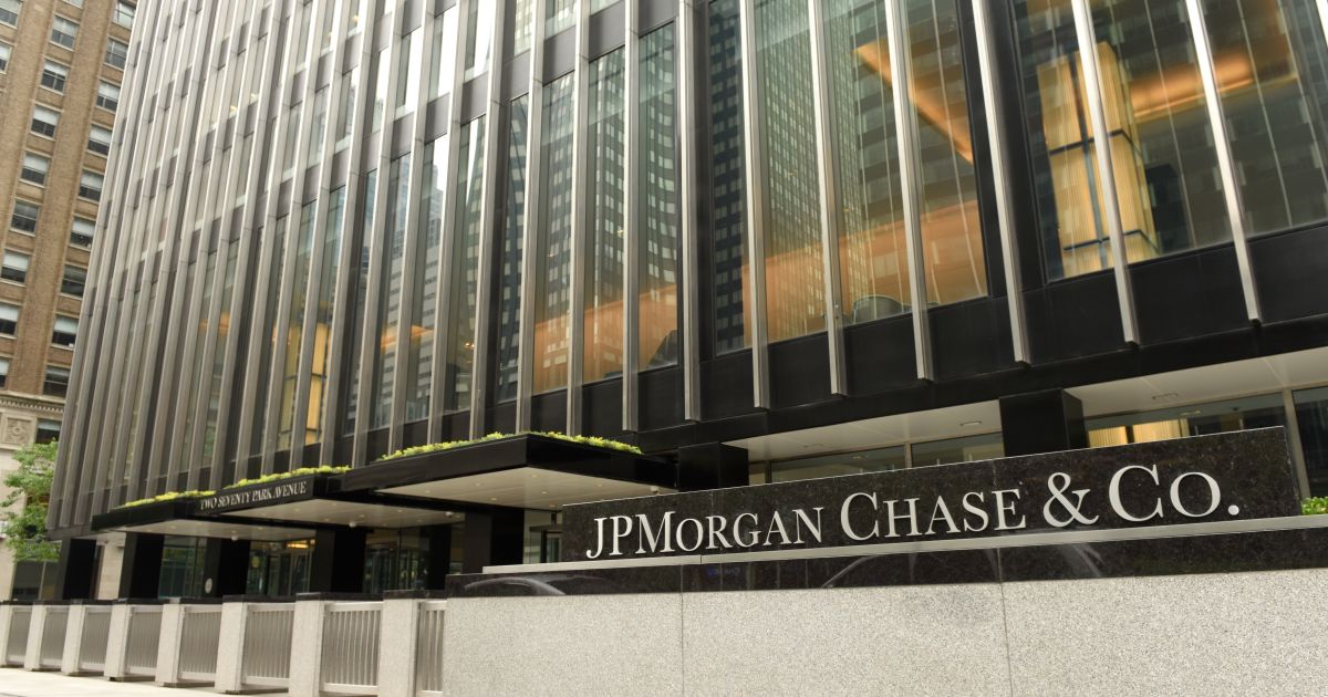 JPMorgan Must Face Wells Fargo Lawsuit Over $481 Million Real Estate Loan | Law Commentary